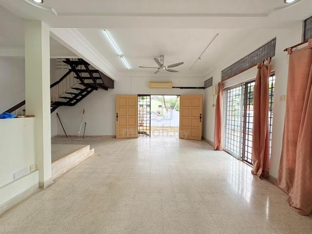CORNER LOT CANTIK💥42x75💥 Seksyen 4 Shah Alam, 2 Storey 1