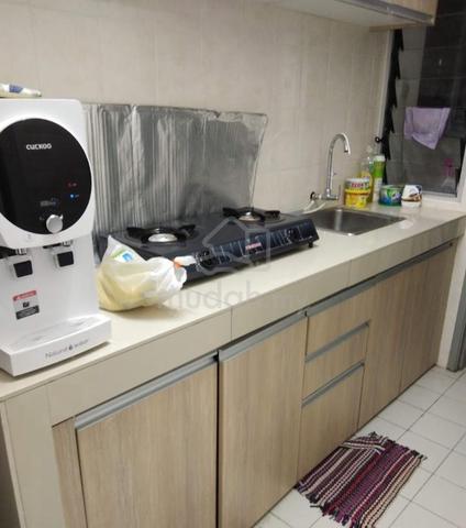 Residensi Kerinchi: Master Room Lelaki di LRT Universiti KL PJ 1