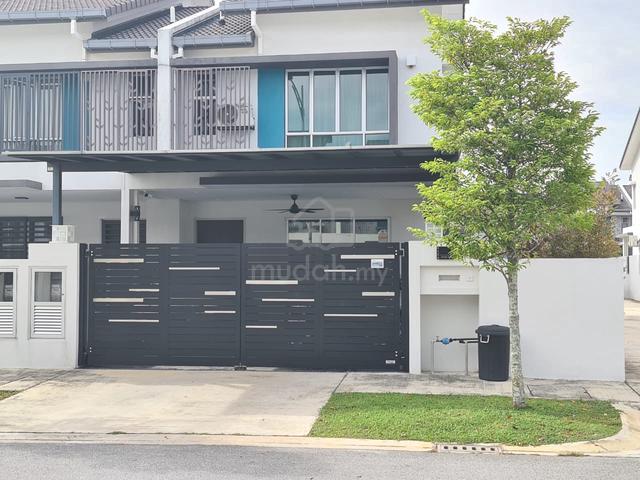 (Negotiable) Serenia Amani Sepang End Lot 2 Storey Fully Furnish KLIA 1