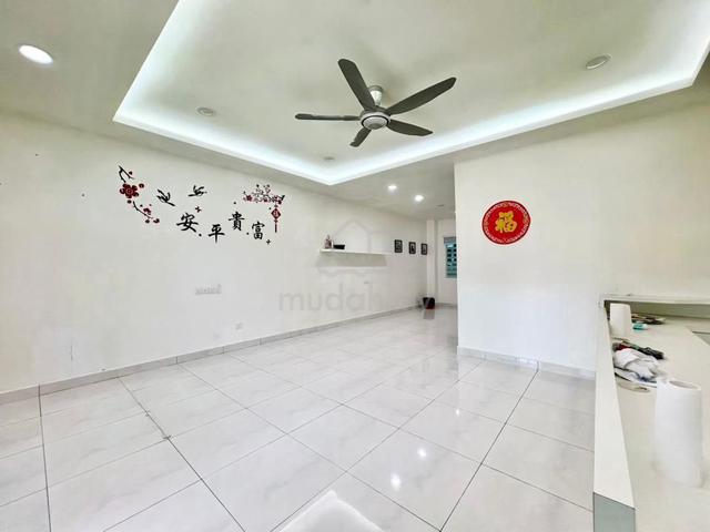 JP Perdana Cube 166 Mount Austin Crest 1