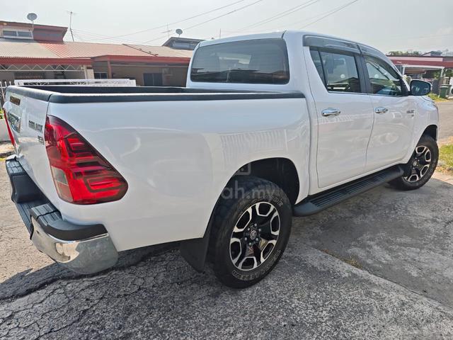 2017 Toyota HILUX 2.8 REVO 4X4 (A) - 5
