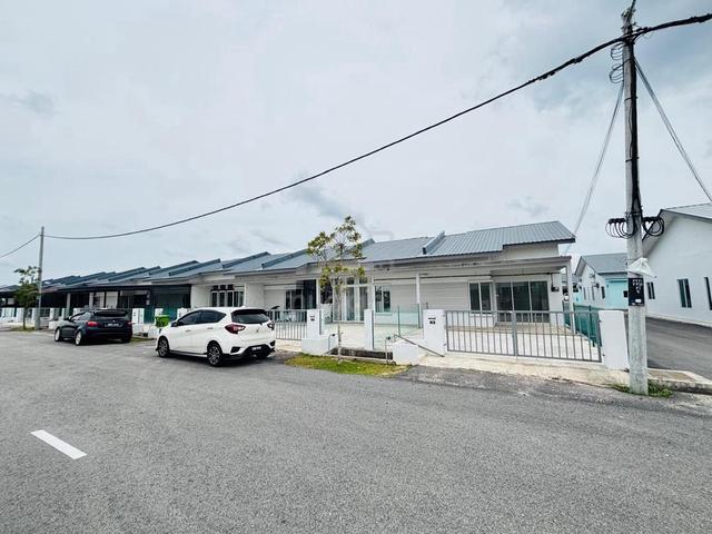 [FOR SALE] Open Facing Rumah Teres Setingkat Endlot di Penor Makmur 1