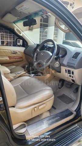 2011 Toyota FORTUNER 2.7 V FACELIFT (A) - 5