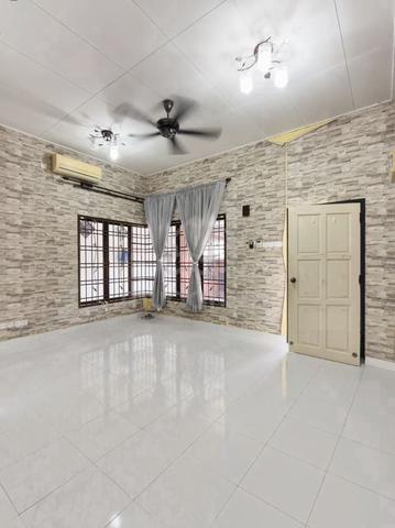 Seri Austin 1-Storey 20x70 Renovated Unit for Sale!! @ Austin, JB 1