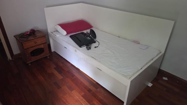 Ikea Bed - photo 4 of 4