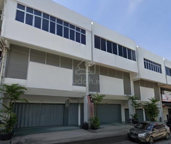 HOT! Prime Shop Lot! Strategic & Crowded! High Traffic! Sri Petaling 1