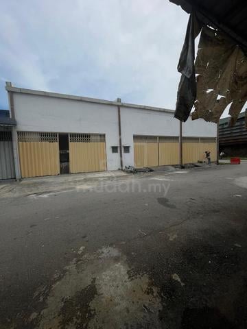 Corner 1.5 Storey 2factory Ajoining @ Bukit Angkat Kajang 1