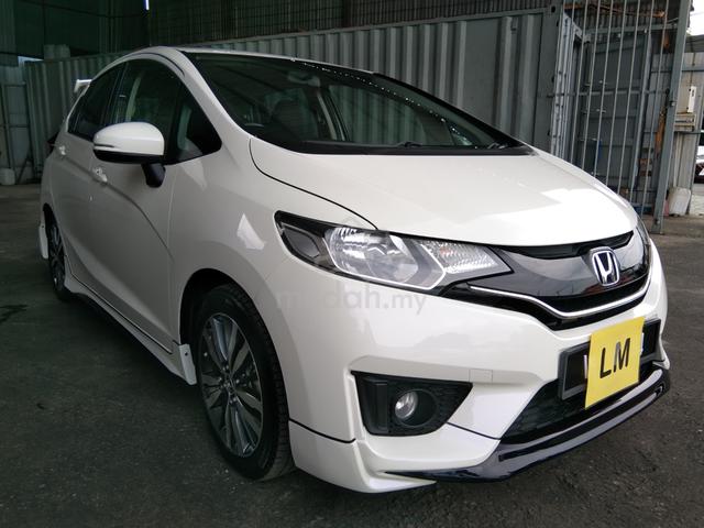 R /2016/ Honda JAZZ 1.5 V (A) MODULO BODYKIT - 2