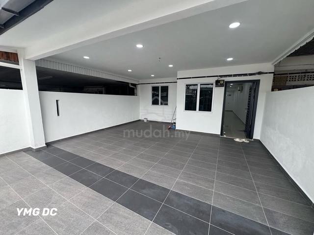 NEWLY RENOVATED !! Pandamaran Single Storey 20x80 Nice House For Rent! 1