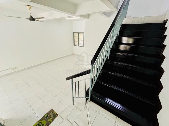 Facing Open 2 Storey Lorong Az-Zaharah Puncak Alam Near School,Uitm 3