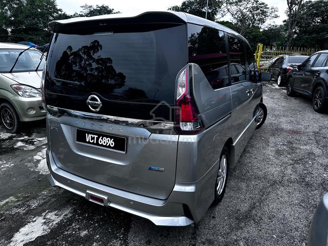 Nissan SERENA 2.0 PREMIUM HIGHWAY STAR (A)big moni - 4