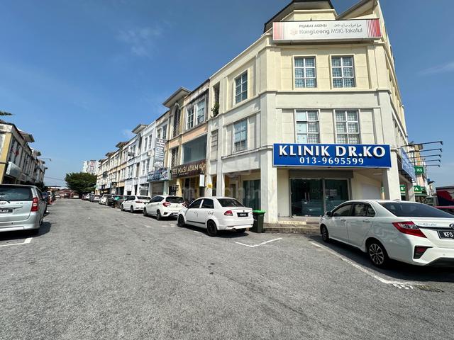Jalan Pegawai, Hot Area 3 Storey Shoplot For Sale 1
