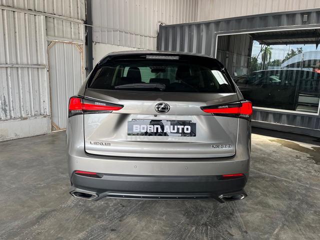 Lexus NX300 2.0 PREMIUM Full Service Local - 4
