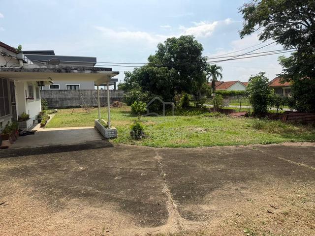 For Sale - Aulong Thompson Road Bungalow 1