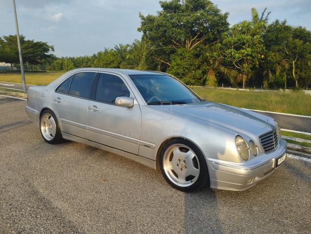 2001 Mercedes Benz E-CLASS 2.0 200 K ELEGANCE - 1