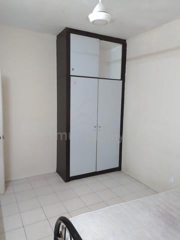 Casa subang,usj 1,subang jaya(female only) 1