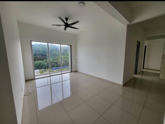 Platinum III @ Teluk Kumbar Heights 4