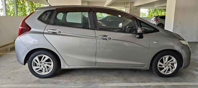 2014 Honda JAZZ 1.5 FACELIFT (A) - 4
