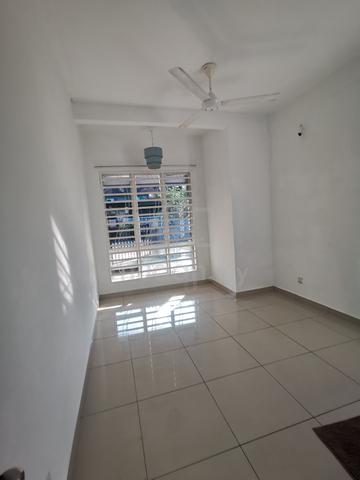 Seremban Sikamat Kiara Indah Setingkat Coner 3