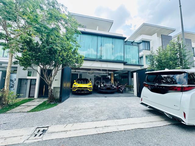 3 Storey Semi-D Lambaian Residence (Nearest Bangi Centre) 1