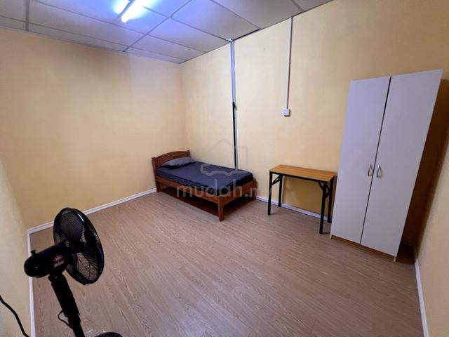 [New] Single Large Room Male - Pekan Nenas 1