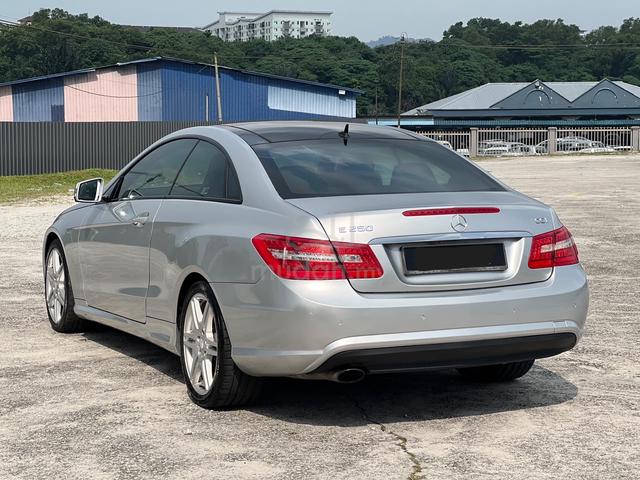 Mercedes Benz E250 CGI BLUEEFCY COUPE ORI AMG LOCA - 2