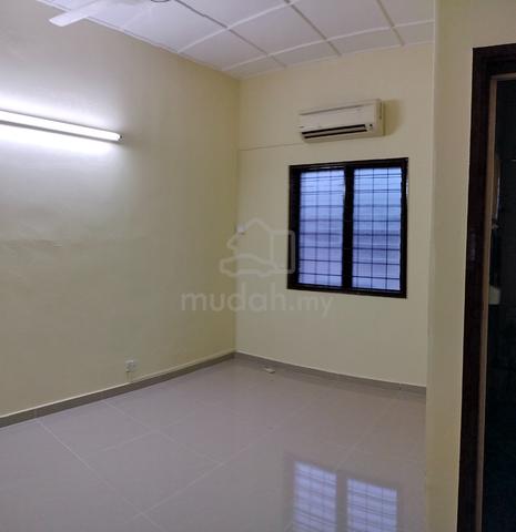 [Nice Unit] Subang SS19/1 double storey 1