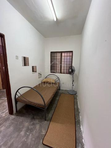 Rumah Pangsa Nilam Sari Flat 1
