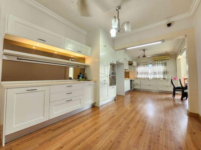 Corner Bungalow TAMAN BUKIT MEWAH KAJANG [ Freehold / Gated Guarded ] 1