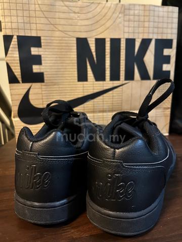 NIKE EBERNON Low Black Like New - photo 2 of 6