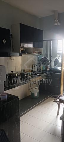 Larkin Idaman Apartment 1