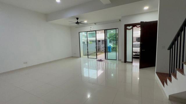 3 Superlink house at Duta Villa for Sell , Bandar Setia Alam 1