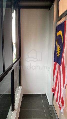 *2 Room* Middle Master Room with Attached Bathroom and Balcony 1