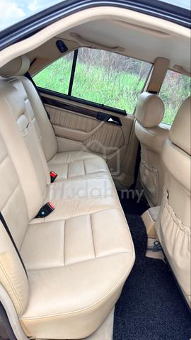 1995 Mercedes Benz 280SE 2.7 (A) - 5
