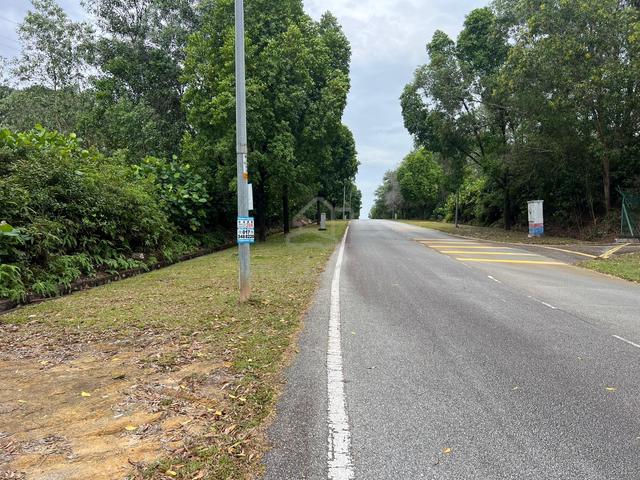 [FLAT LAND] Lot Banglo Laman Akasia, Nilai Impian Freehold Open 4