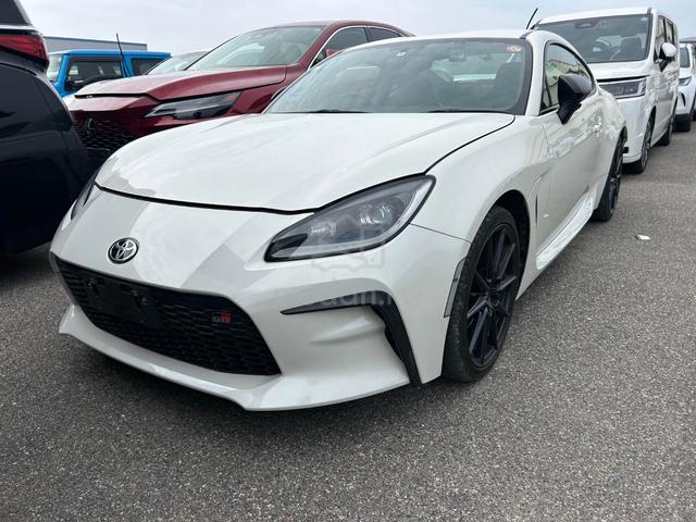 TOYOTA GR-86 LATEST NF 2.4 RZ *EARLY PRoMO DEAL * - 3