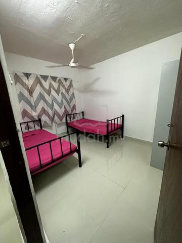 Bilik Sewa Flat Puchong Permai 1