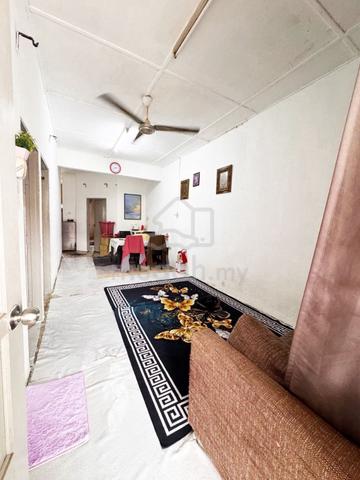Taman Universiti Single Storey Terrace House 1
