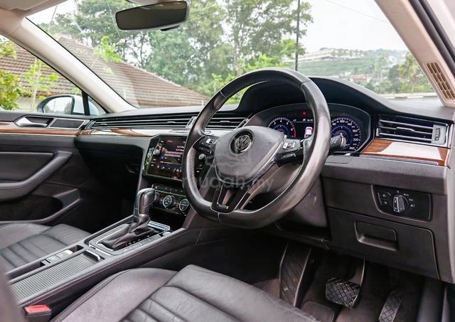2018 Volkswagen PASSAT 2.0 TSI HIGHLINE Sport Mode - 3
