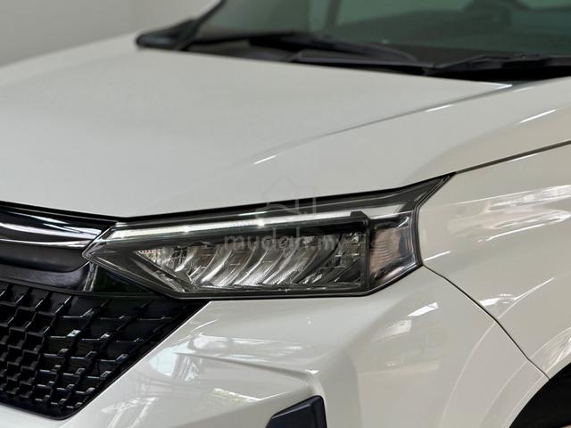 ONLY 14K KM LIKE NEW 2022 Perodua ALZA 1.5 AV - 3