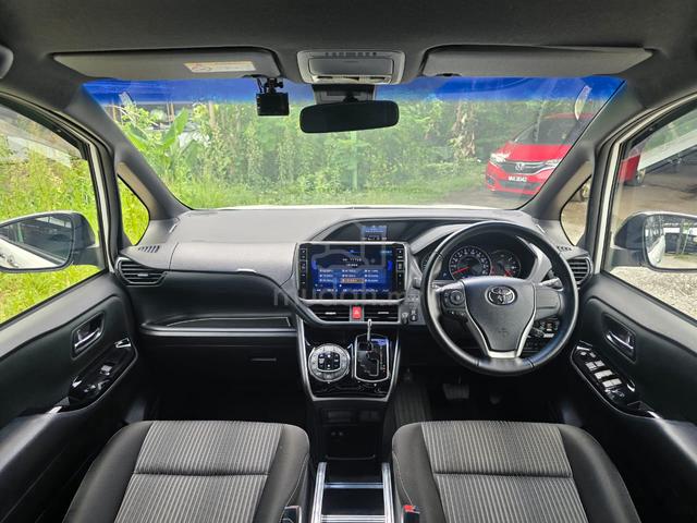 2020 Toyota VOXY 2.0 KIRAMEKI (A) - 5
