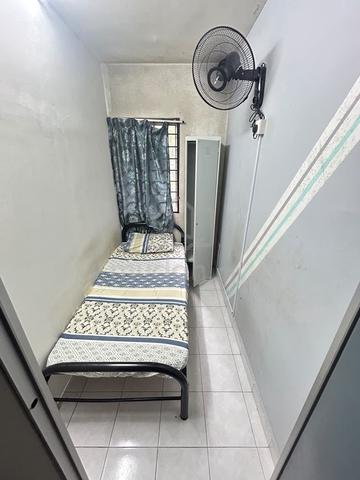 Small Room Male at Flora Damansara KPJ2 Empire City IKEA 1Utama PJ 1