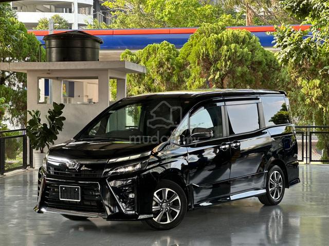 2021 Toyota VOXY 2.0 ZS KIRAMEKI II 2PD 7STR 41K - 1