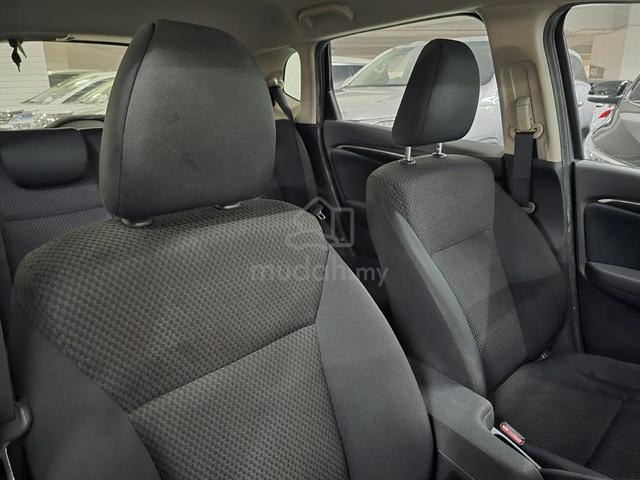 Honda JAZZ 1.5 FACELIFT (A) F.S.R HONDA ORI MIL - 3
