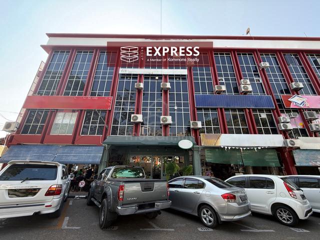 1st Floor, Four Storey Corner Shoplot at Jalan Kwangtung 1