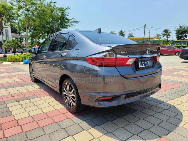 2019 Honda CITY 1.5 V (A) Full Spec, Full Service - 3