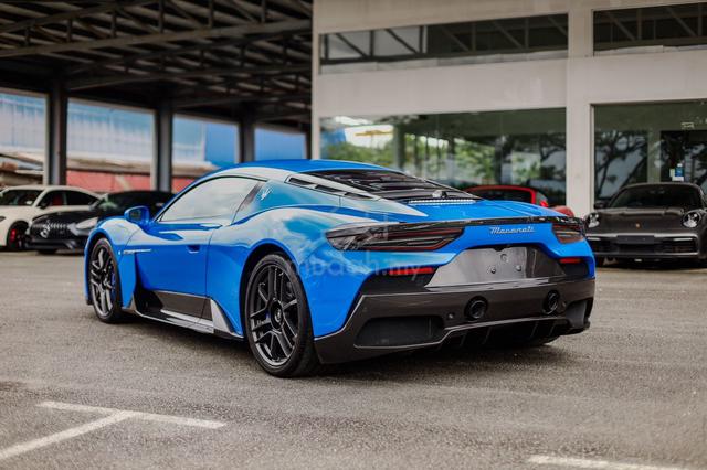2023 Maserati MC20 3.0 CEIL0 *full carbon package - 2