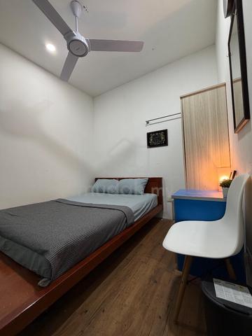 Female Room For Rent - 📍Shah Alam 1
