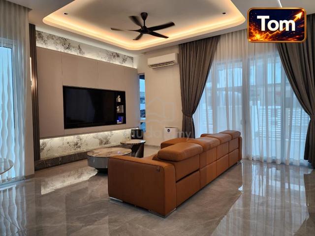 Hill Park Alma Zero Lot Bungalow For Sale | 3 Storey | Fully Renovated 1