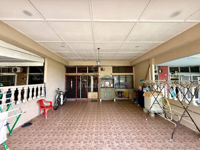 [Facing Field] Single Storey Terrace Taman Sri Rawang RENO Freehold 1